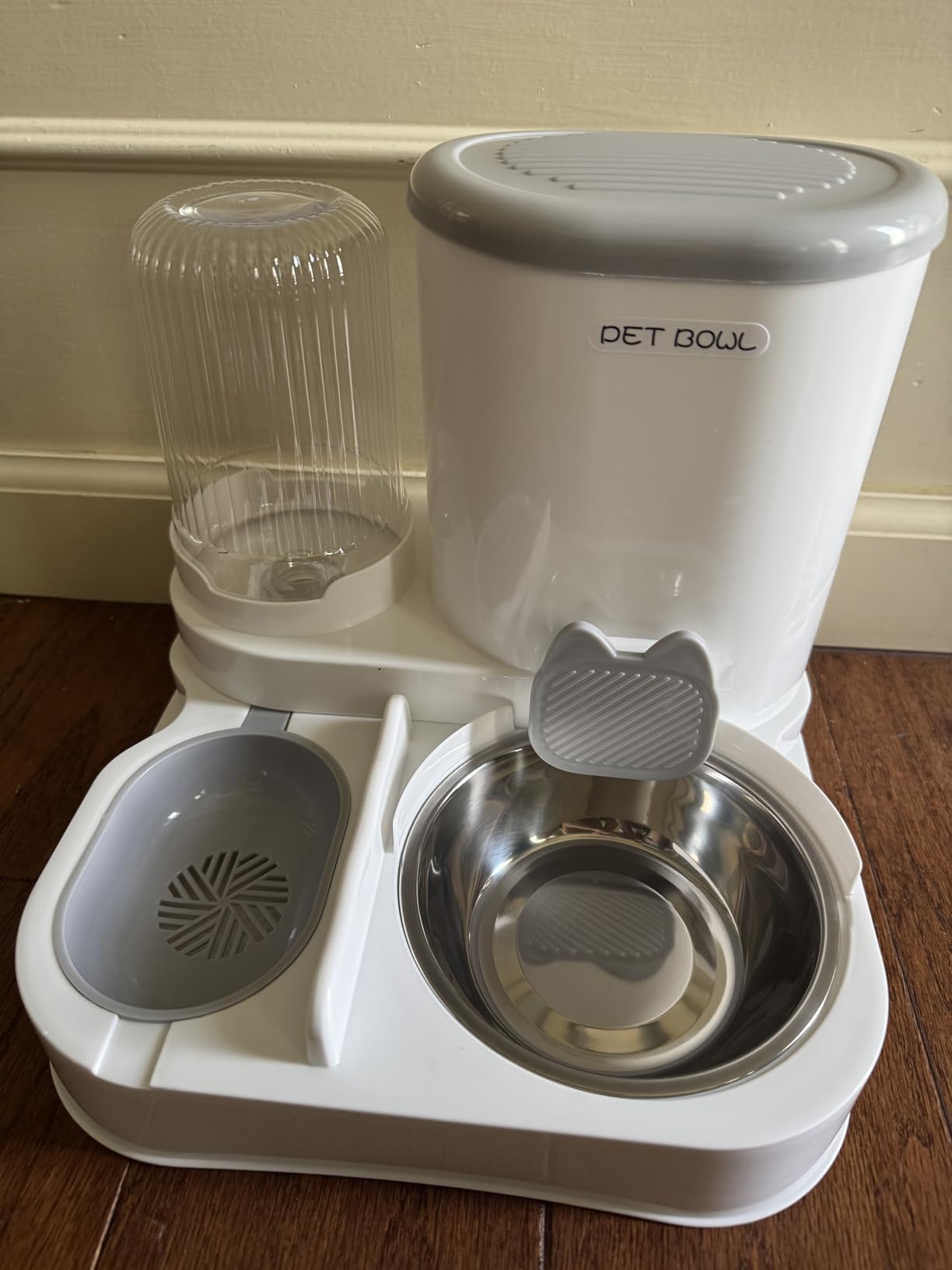 Automatic Pet feeder and water dispenser